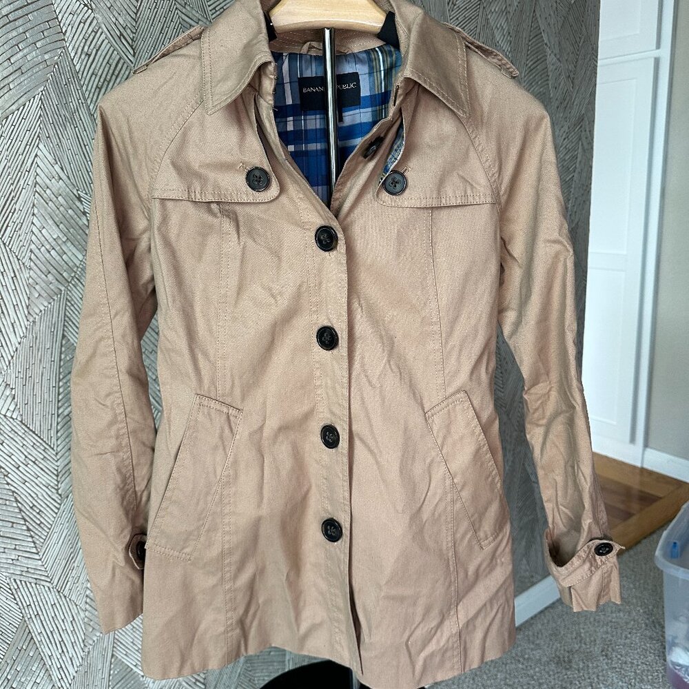 Banana Republic short trench coat